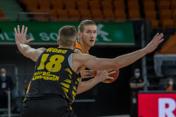 是对球员状 是对球员状